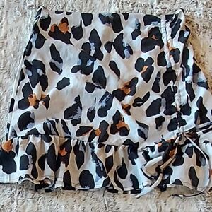 Shein Black Animal Print Skirt Flounce Hem Back Zipper Tie Accent Women’s Medium
